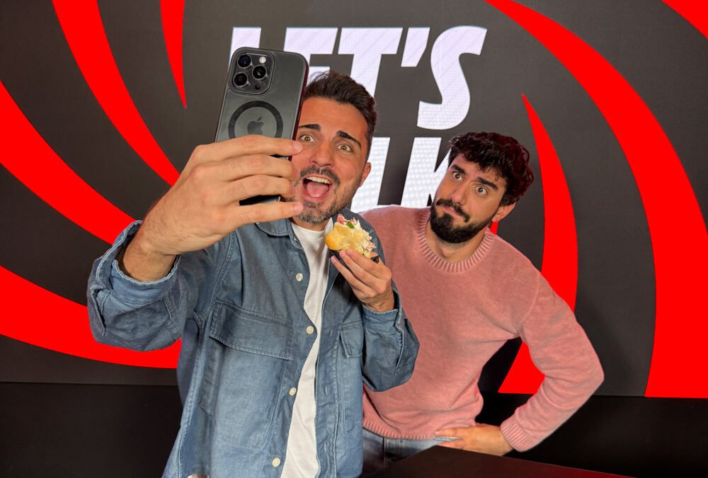 Stefano Bona a tavola ospite di Bryan box a let's talk - mediaworld studios milano certosa