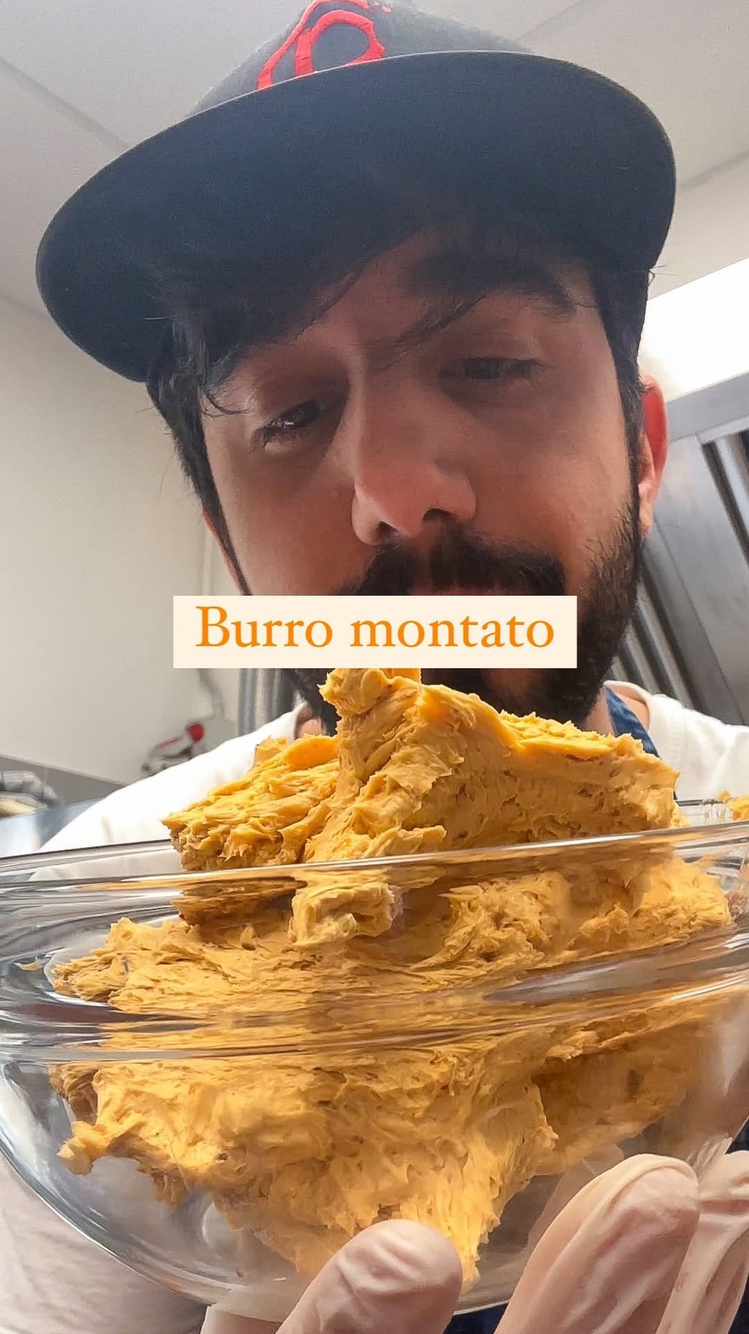 Burro aromatizzato al peperone rosso che offro alle mie cene a domicilio